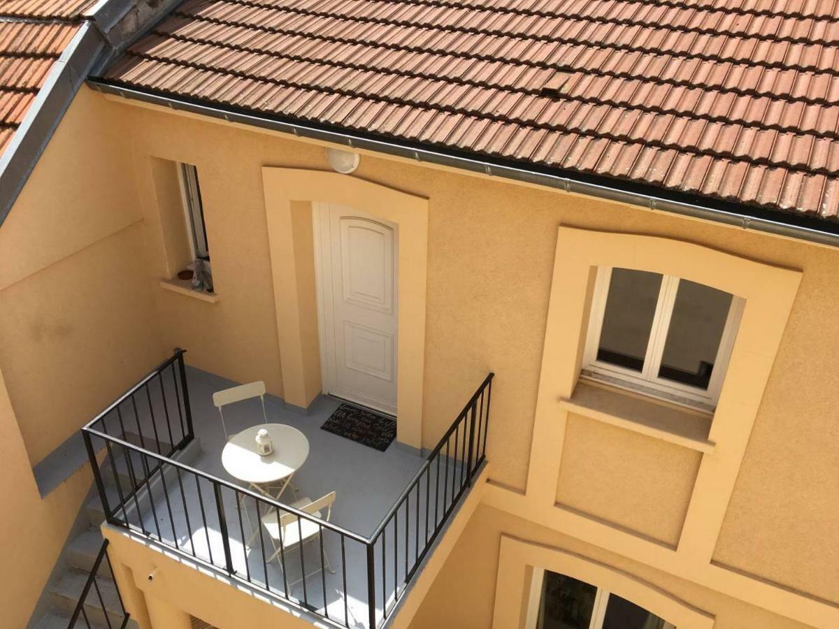 Cosy Et Calme F2 En Plein Centre Ville Leilighet Vichy Eksteriør bilde